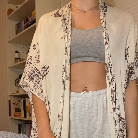 UO KIMONO - Picture 2 of 4